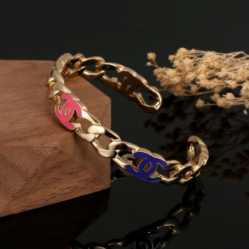 Ch**el bracelets
